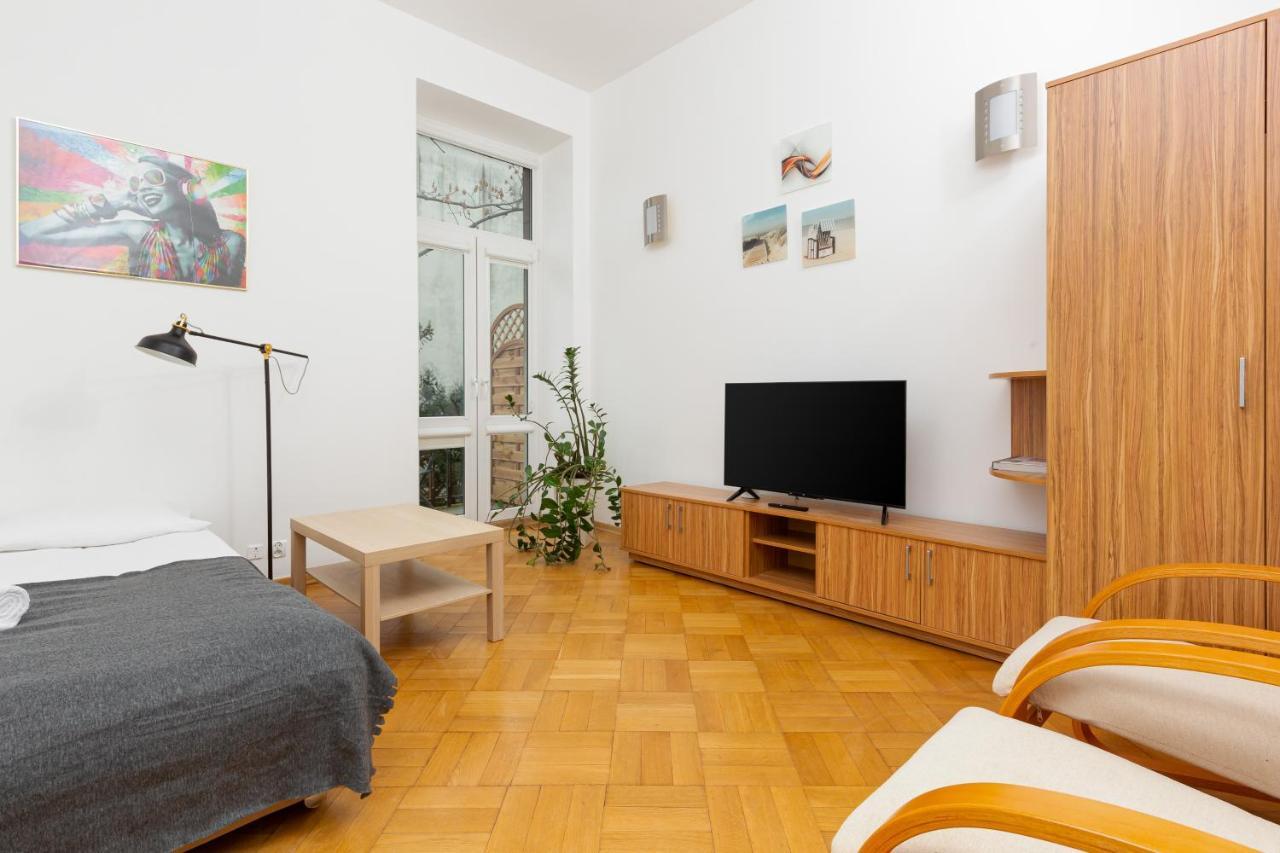 Downtown Studio Apartment By The Park By Noclegi Renters Warsaw Exterior photo