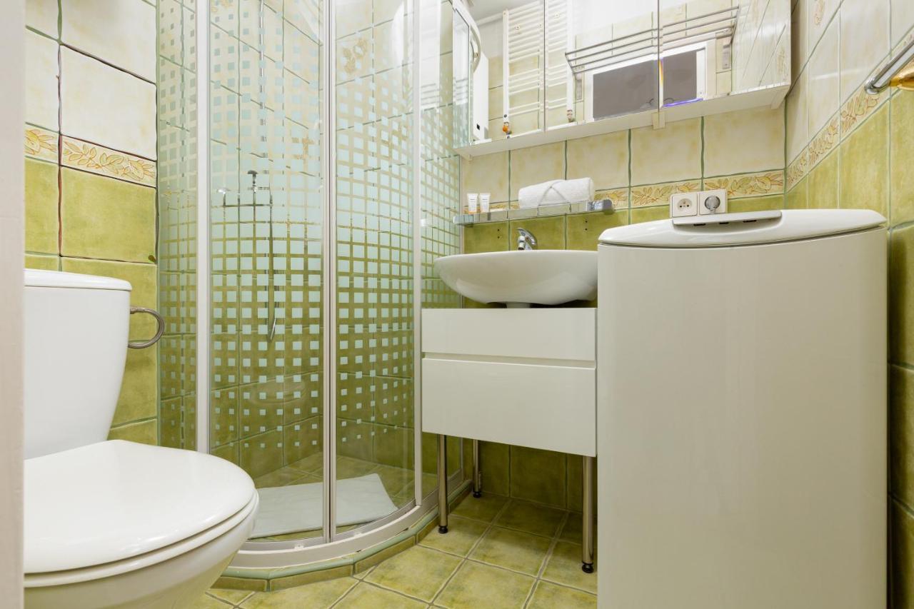 Downtown Studio Apartment By The Park By Noclegi Renters Warsaw Exterior photo