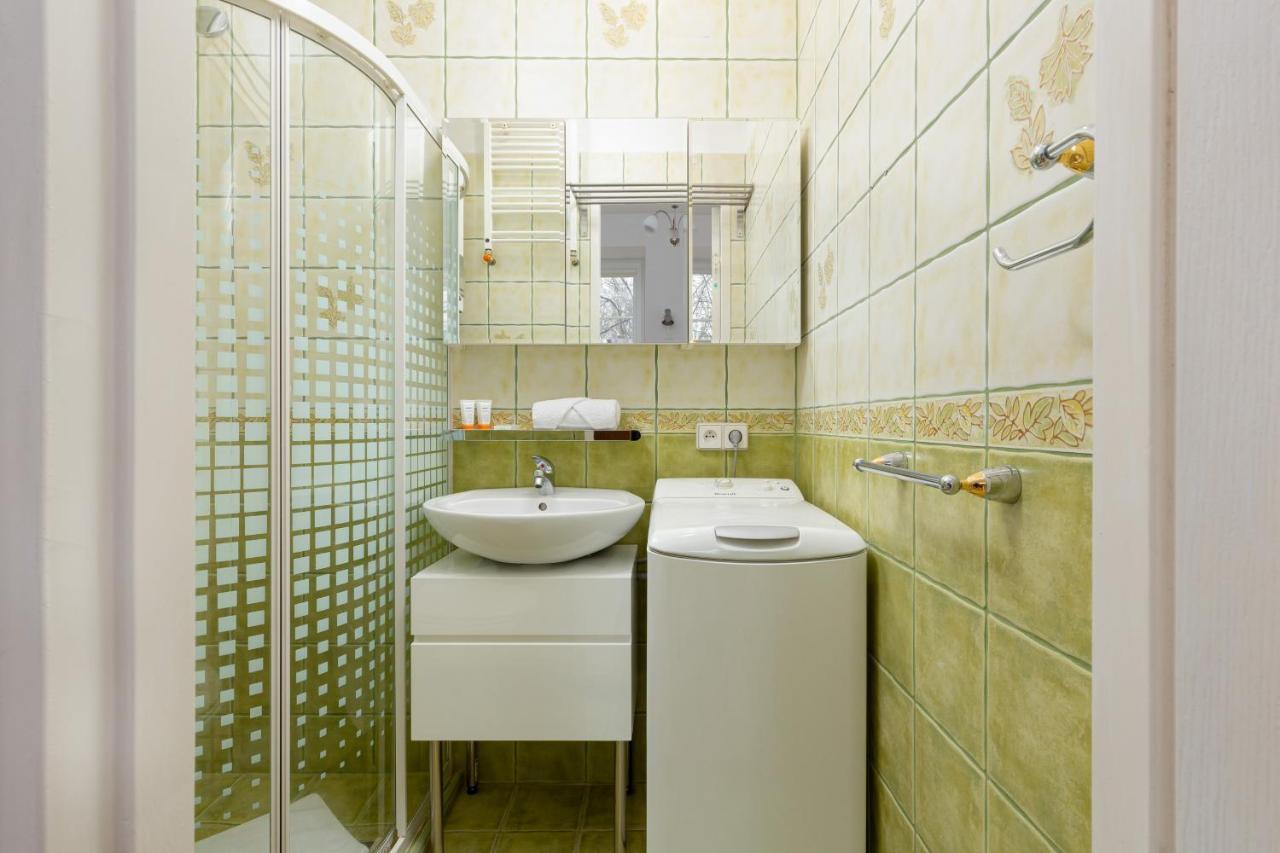 Downtown Studio Apartment By The Park By Noclegi Renters Warsaw Exterior photo